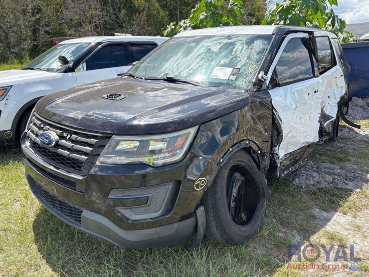 2019-ford-explorer-image-1