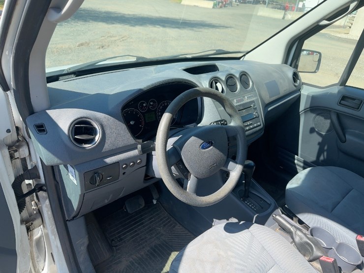 2013-ford-transit-connect-image-17