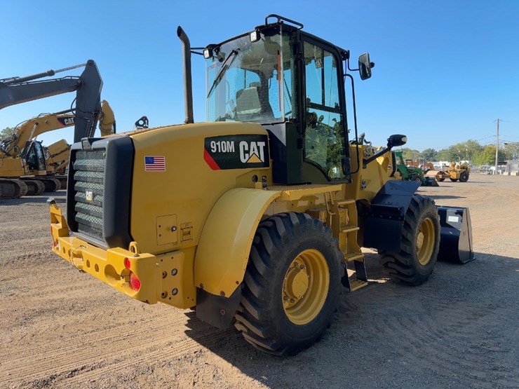 2020-caterpillar-910m-image-5