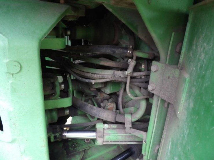 1981-john-deere-8440-image-19