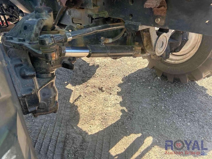 new-holland-boomer-47-image-37