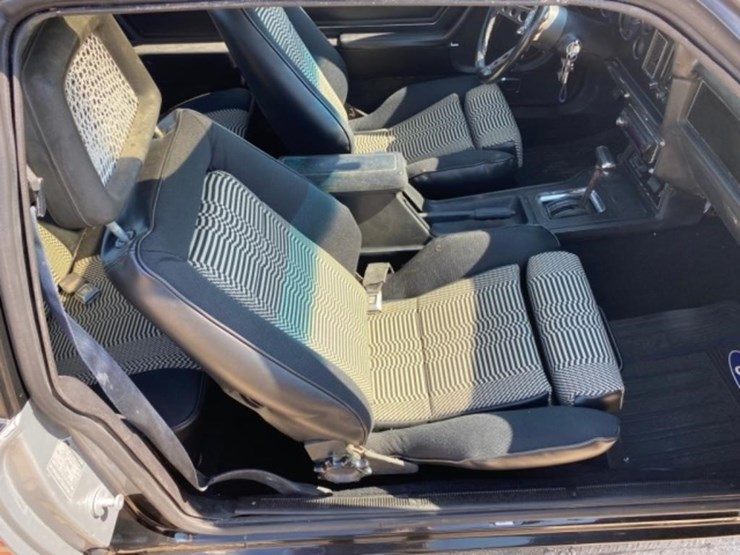 1979-ford-mustang-official-pace-car,-5.0l-v8,auto-image-44