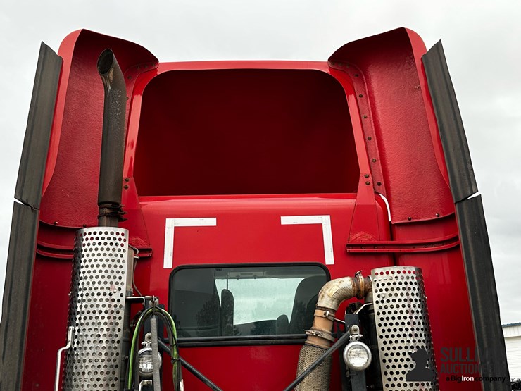 2015-kenworth-t440-image-12