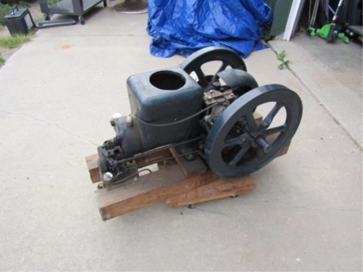 fairbanks-morse-1-1/2hp-stationary-engine,-image-1