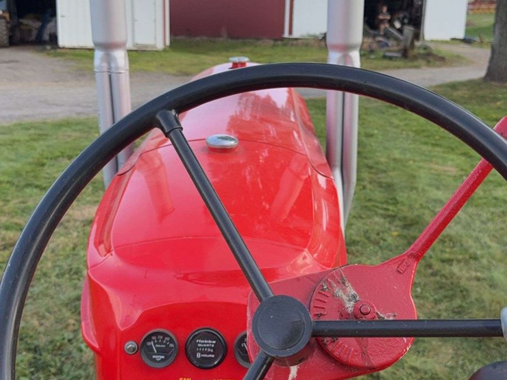 massey-ferguson-350-image-32