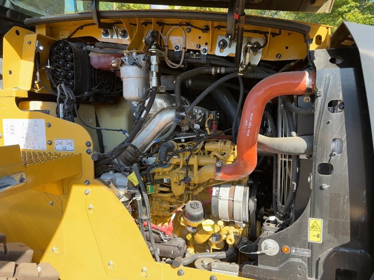 2022-caterpillar-910-image-20