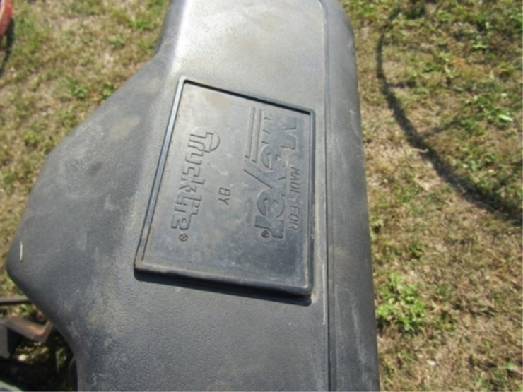 meyers-90in.-plow-w/mounts-&-controls-image-12