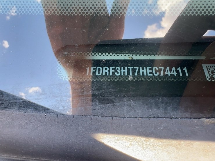 2017-ford-f350-xl-image-28