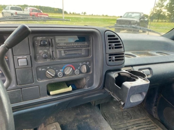 1995-chevy-silverado-1500-5.7l-v8,-auto,-ext.-cab-image-34