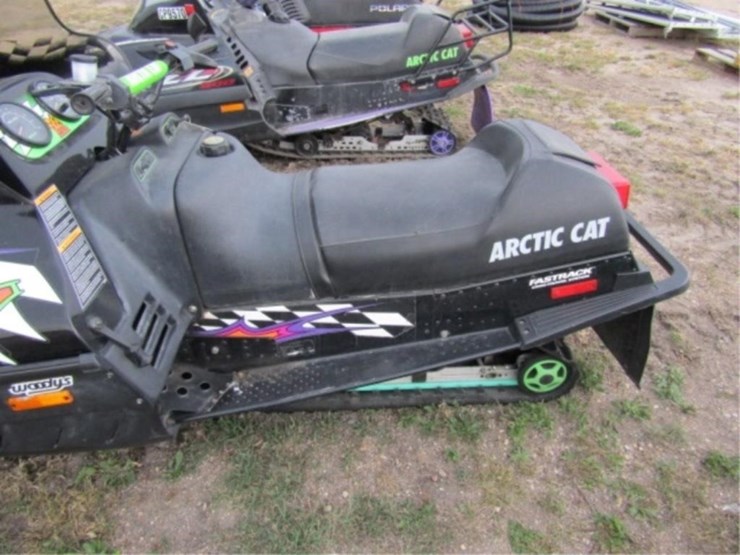 1997-arctic-cat-zl440,4,124-miles,-poly-ski's,runs-image-8