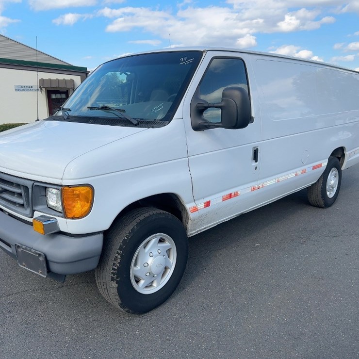 2007 FORD E250