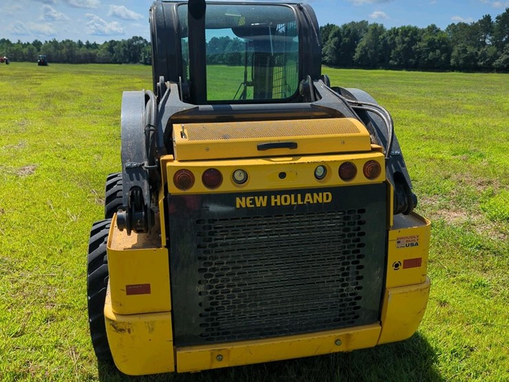 new-holland-l320-image-7
