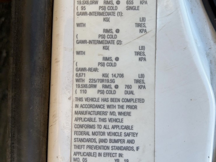 2019-ford-f550-xl-image-38