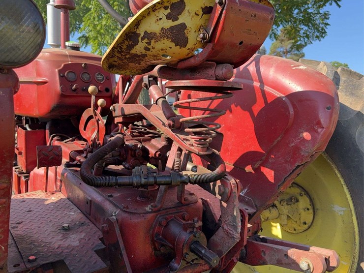 massey-ferguson-44-image-26