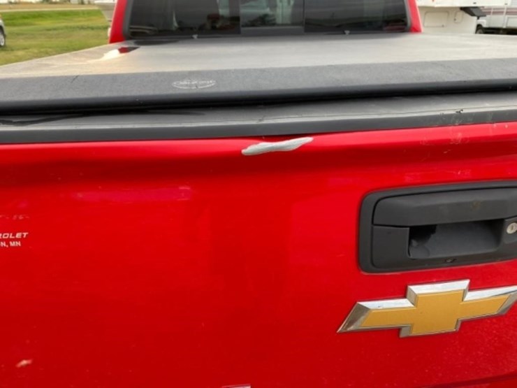 2017-chevy-colorado-z71-4x4-v6,-auto,-crew-cab,-image-12