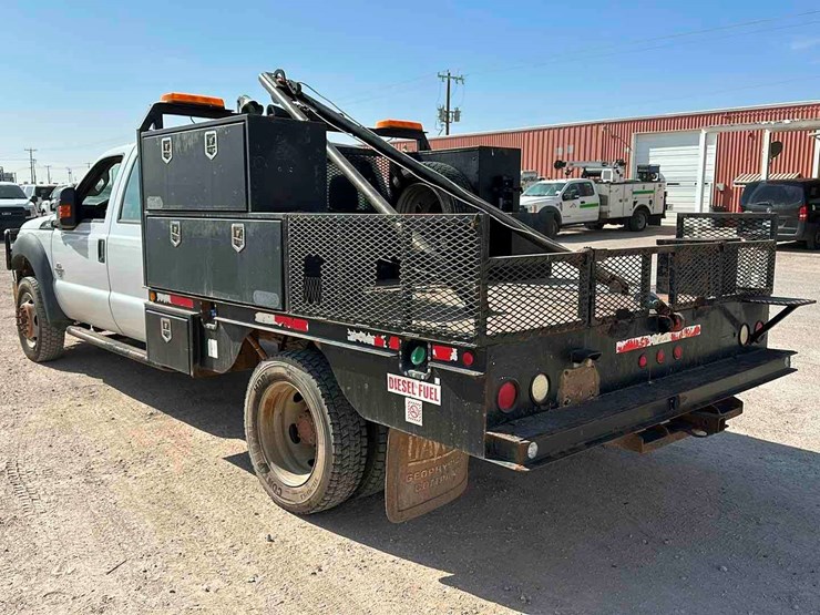 2011-ford-f550-image-4