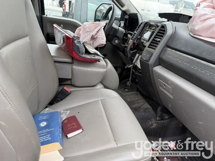 2020-ford-f250-xl-image-36