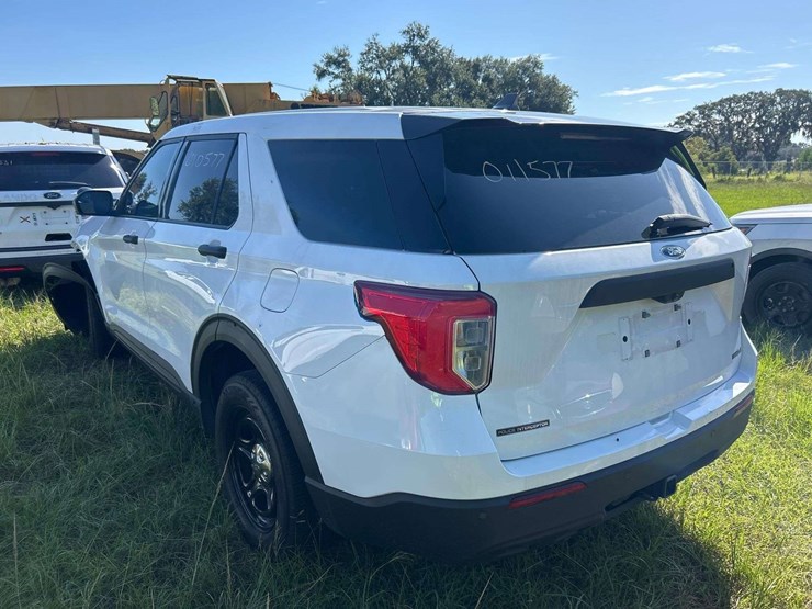 2023-ford-explorer-image-4