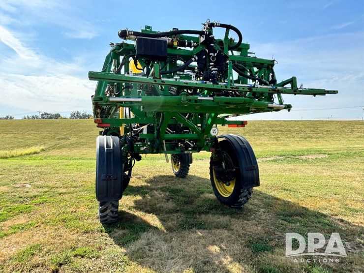 2018-john-deere-r4038-image-12