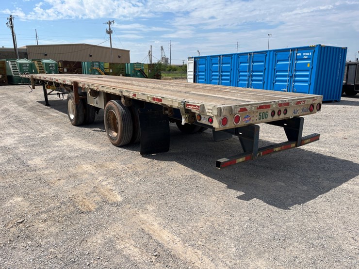 2010-utility-flatbed-image-6