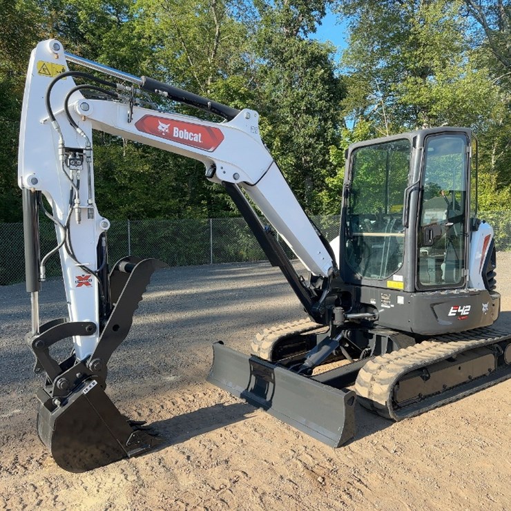 2021 BOBCAT E42