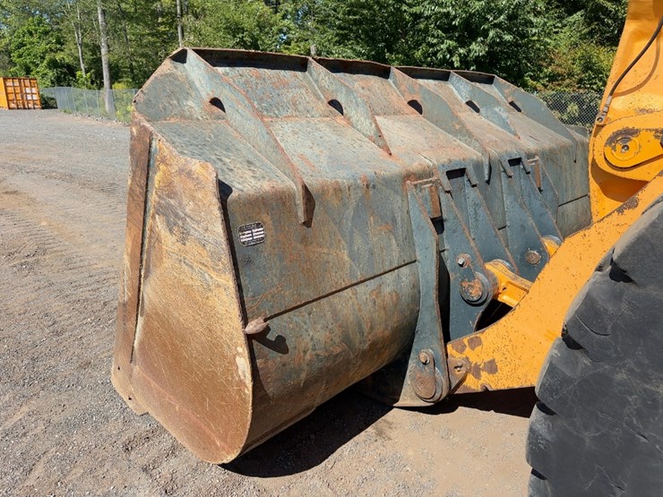 2012-hyundai-hl780-9-image-10