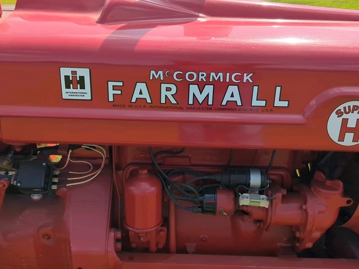 1953-mccormick-farmall-super-h-narrow-front-tractor-image-15