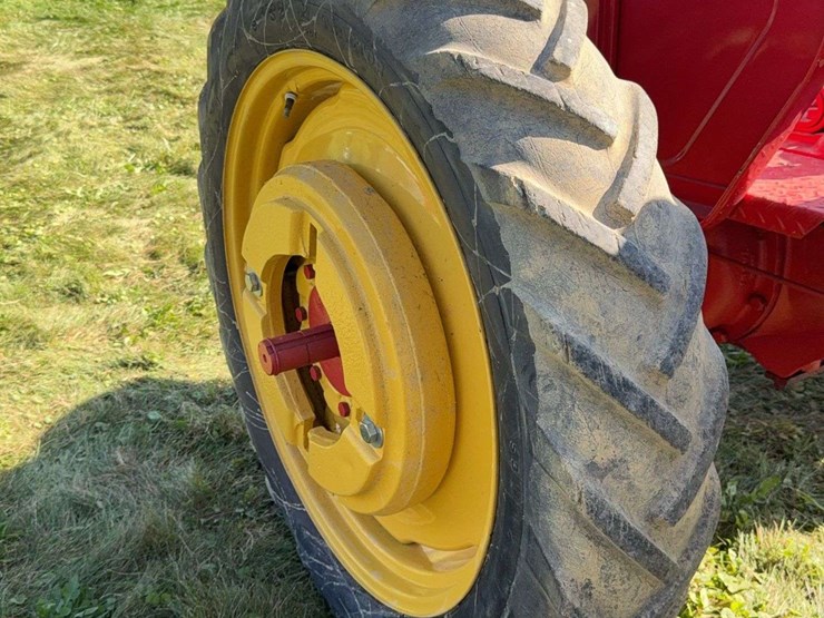massey-ferguson-81-image-27