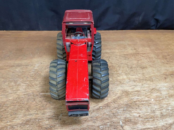 1/16-ih-6388-ertl-image-11