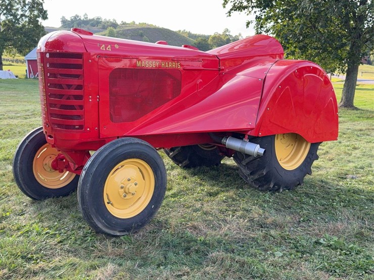massey-ferguson-44-image-11