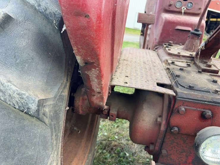 massey-ferguson-22-image-43
