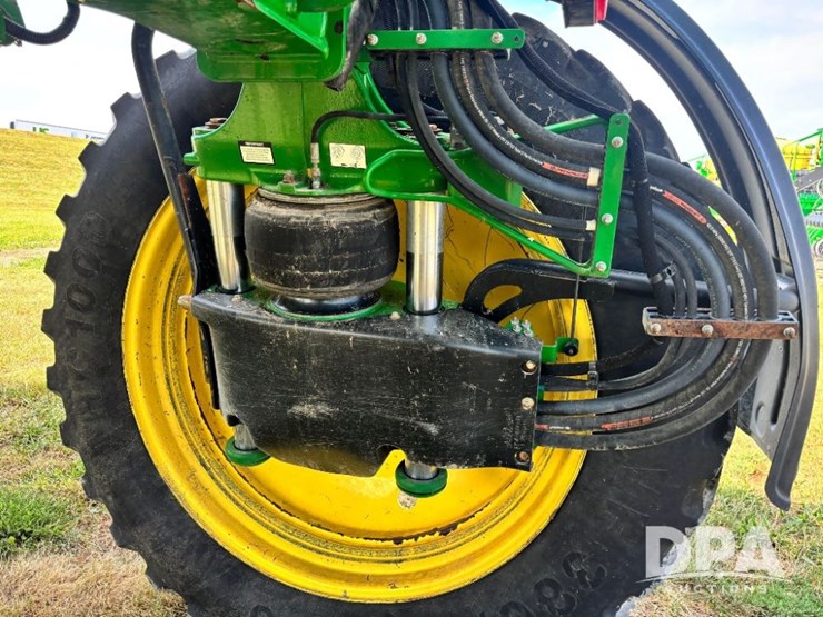 2018-john-deere-r4038-image-75