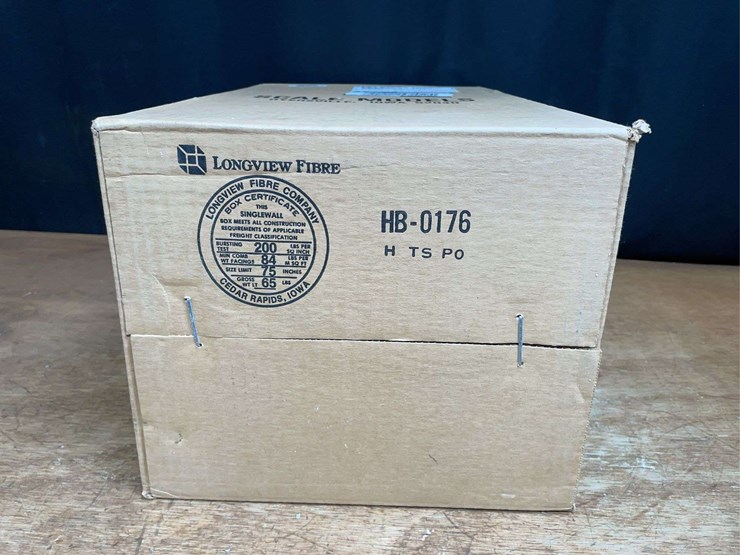 1/8-farmall-m-1995-fps-nib-sm-image-18