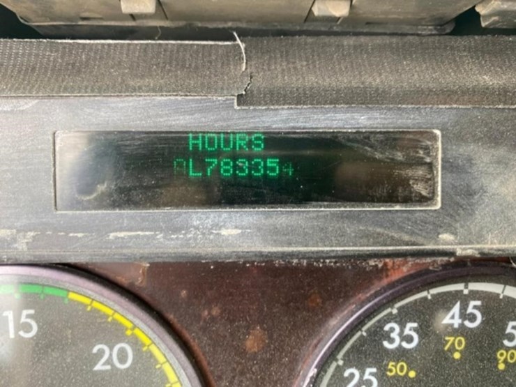 2000-freightliner-century-class-w/willmar-10-ton-image-63