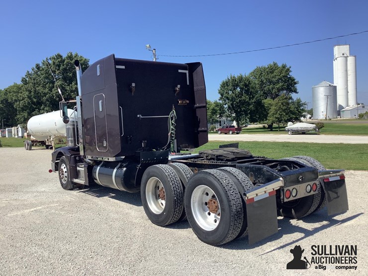 1996-peterbilt-377-image-7