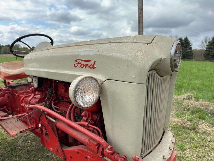 ford-960-image-8