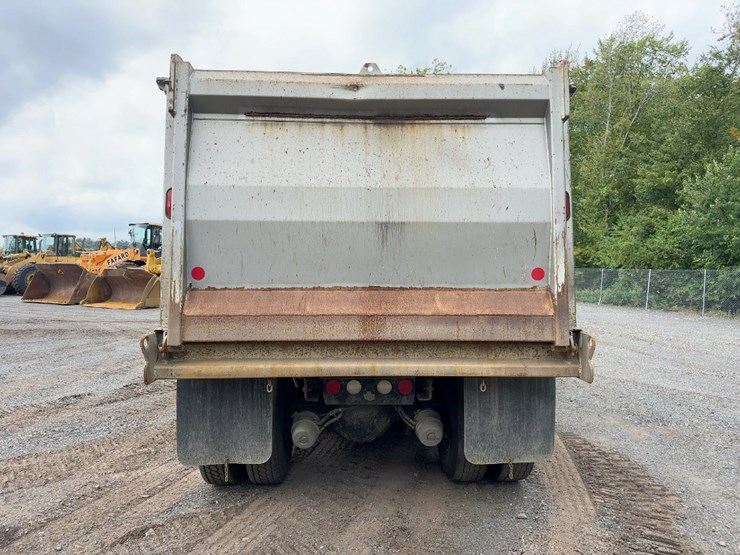2016-kenworth-t800-image-4