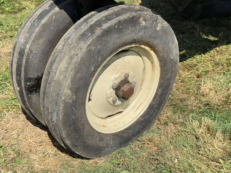 massey-ferguson-333-image-12