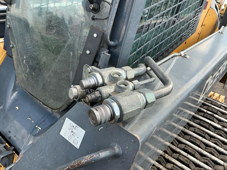 2014-deere-333e-image-20