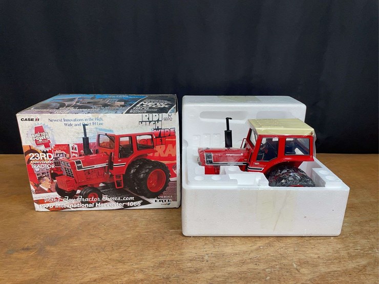 1/16-ih-1066-2006-ttt-nib-ertl-image-1