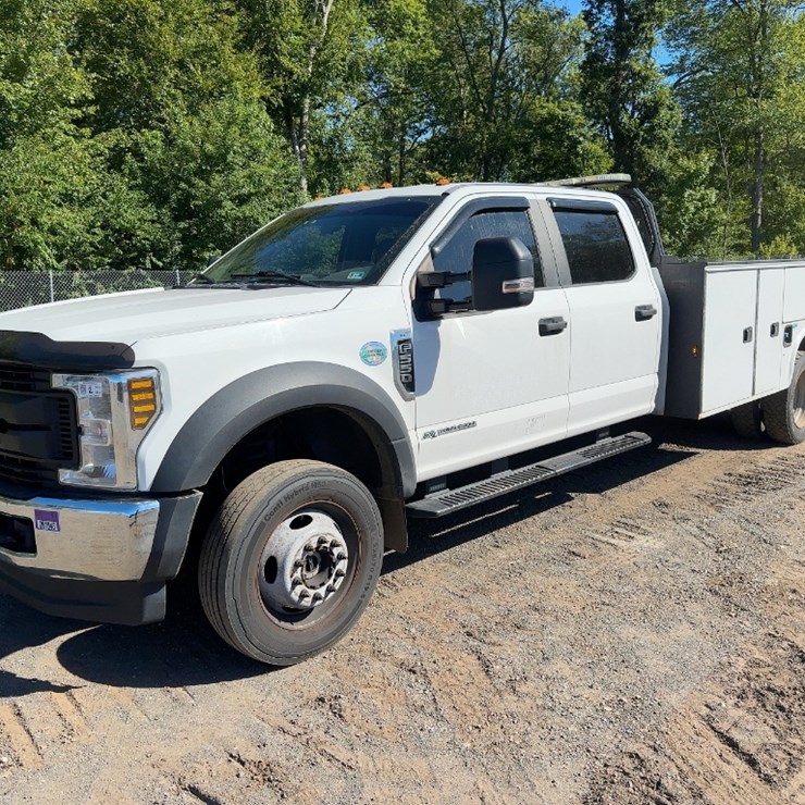 2019 FORD F550 XL