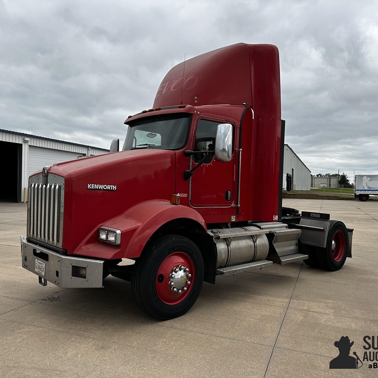2010 KENWORTH T800