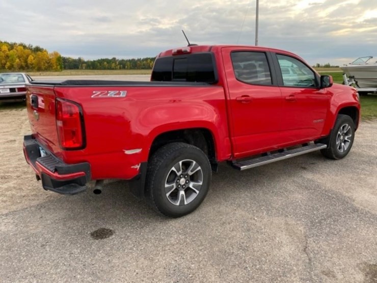 2017-chevy-colorado-z71-4x4-v6,-auto,-crew-cab,-image-7