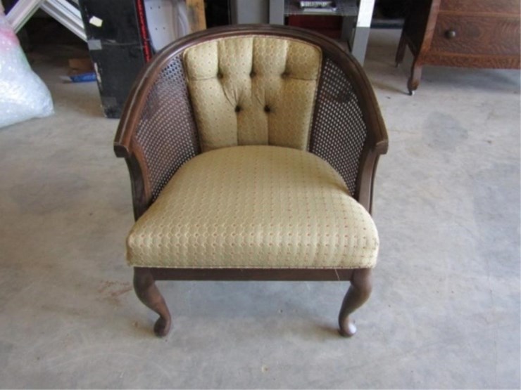 chair-w/padded-seat-nice-image-1