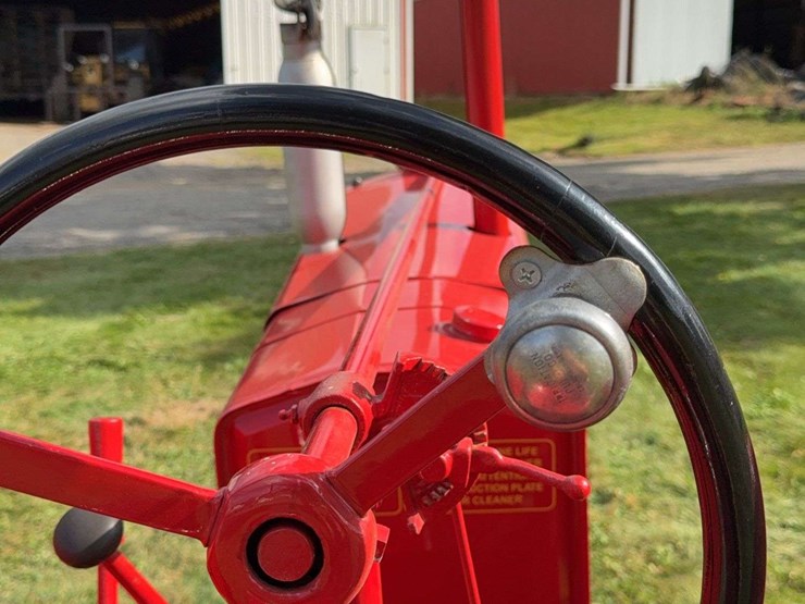 massey-harris-challenger-image-34