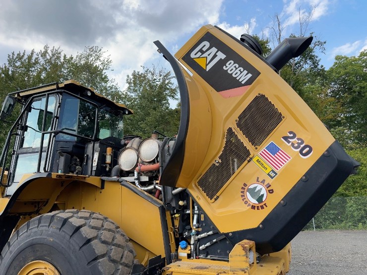 2017-caterpillar-966m-image-21
