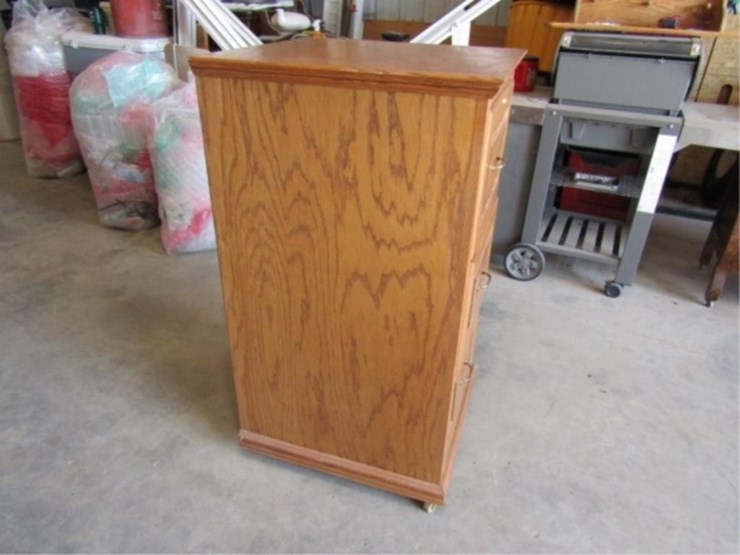 24x25x45.5-3-drawer-wood-file-cabinet,-1-wheel-off-image-12
