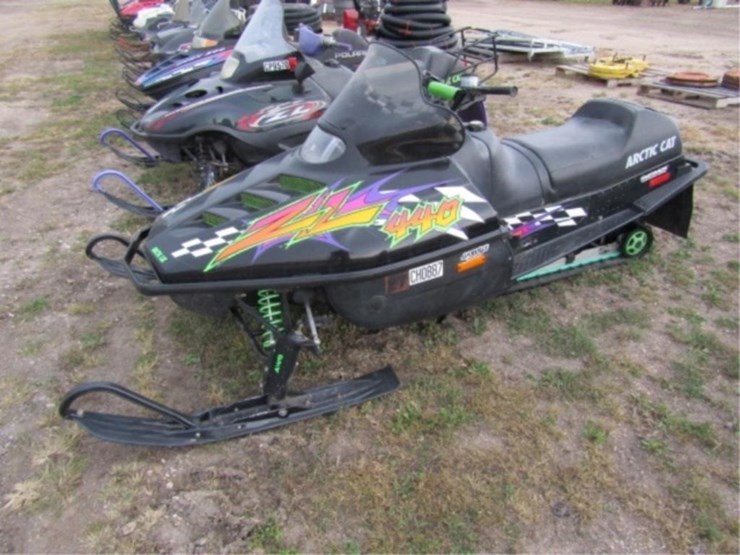 1997-arctic-cat-zl440,4,124-miles,-poly-ski's,runs-image-3