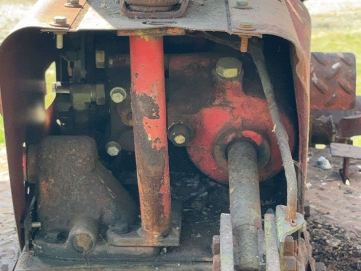 massey-ferguson-333-image-22