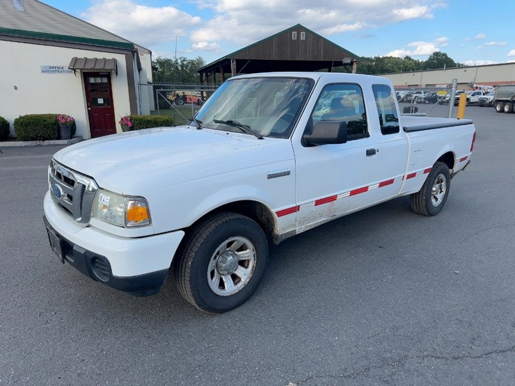 2009-ford-ranger-xlt-image-1